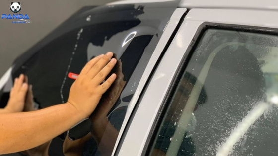 Miếng dán cách nhiệt ô tô – Giải pháp chống nóng hiệu quả